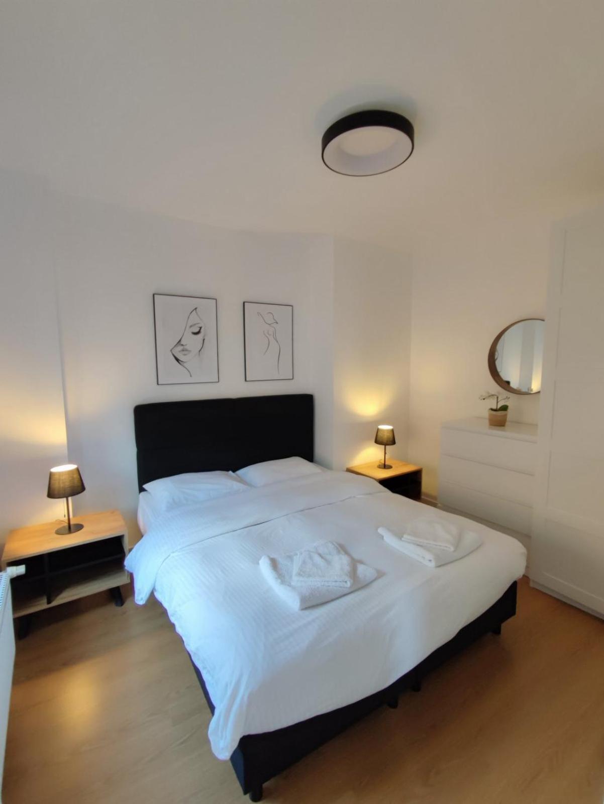 Quartier Louise Studios Брюссель Экстерьер фото