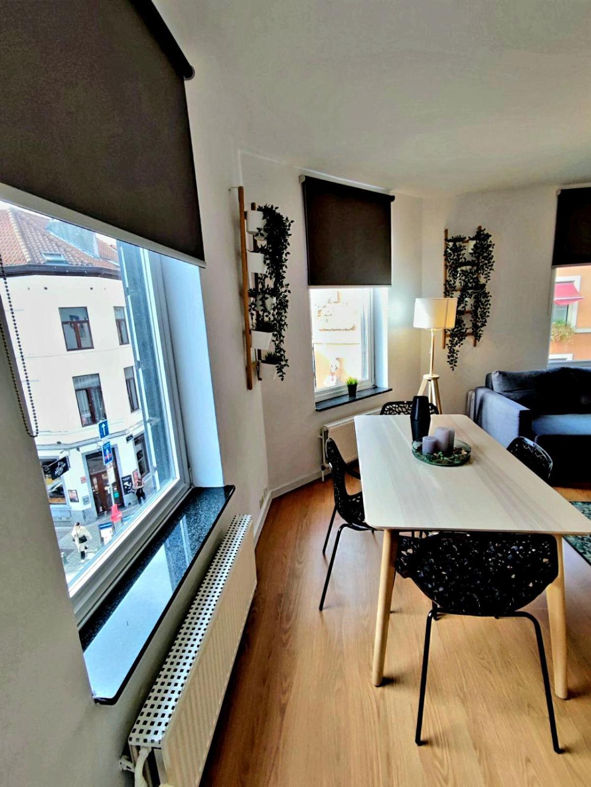 Quartier Louise Studios Брюссель Экстерьер фото