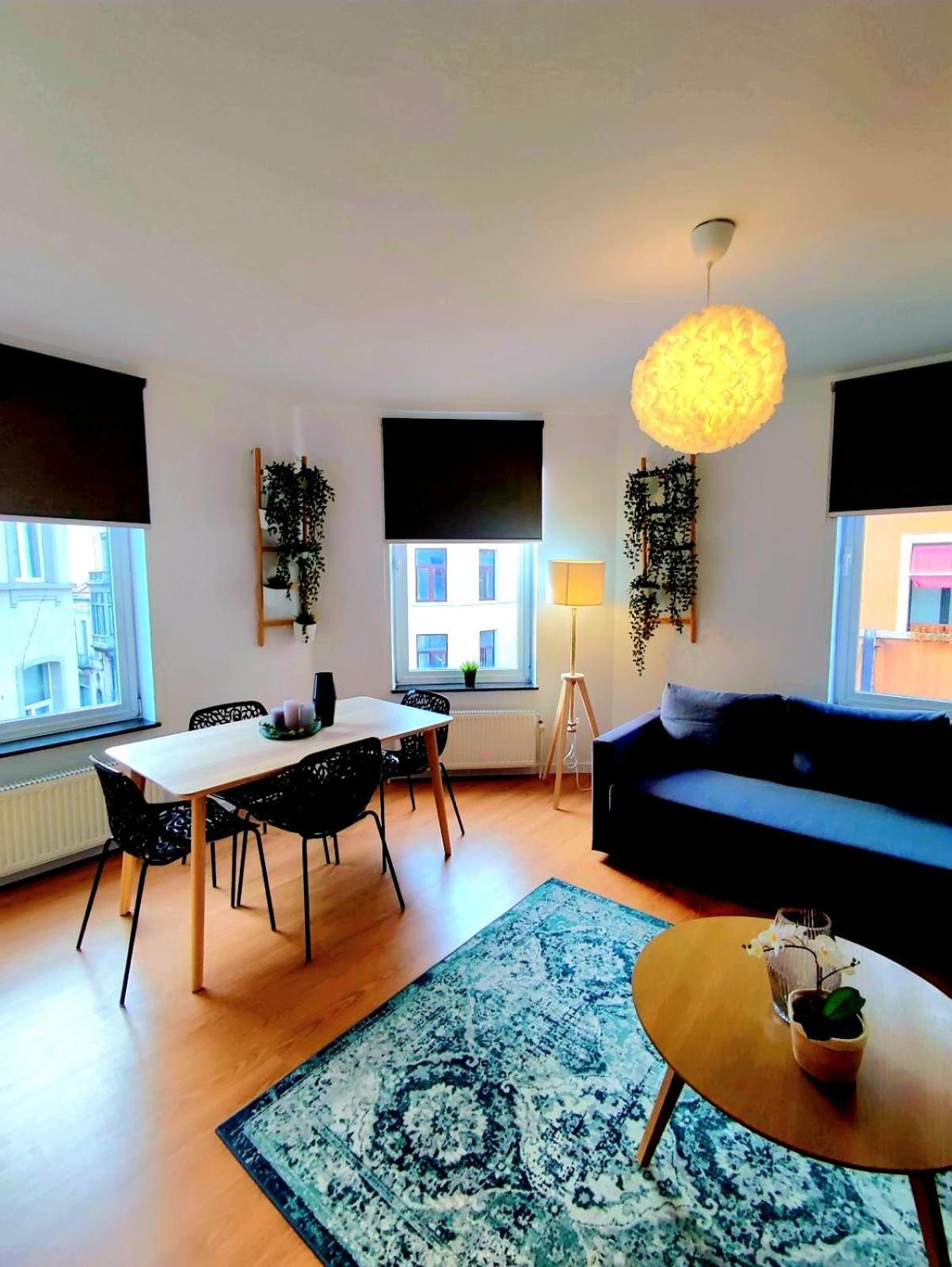 Quartier Louise Studios Брюссель Экстерьер фото