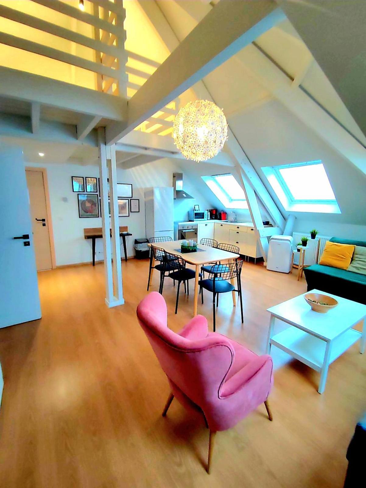 Quartier Louise Studios Брюссель Экстерьер фото